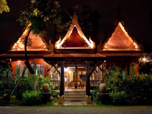 อโยธารา วิลเลจ (Ayodhara Village)